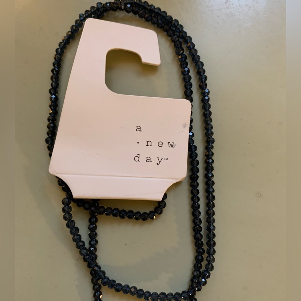 Necklace - Picture 5 of 6